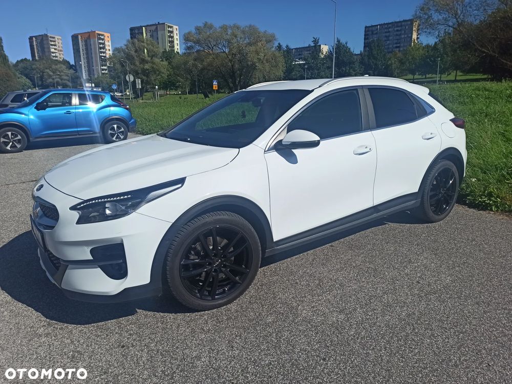 Kia XCeed 1.5 T-GDI Business Line - 32