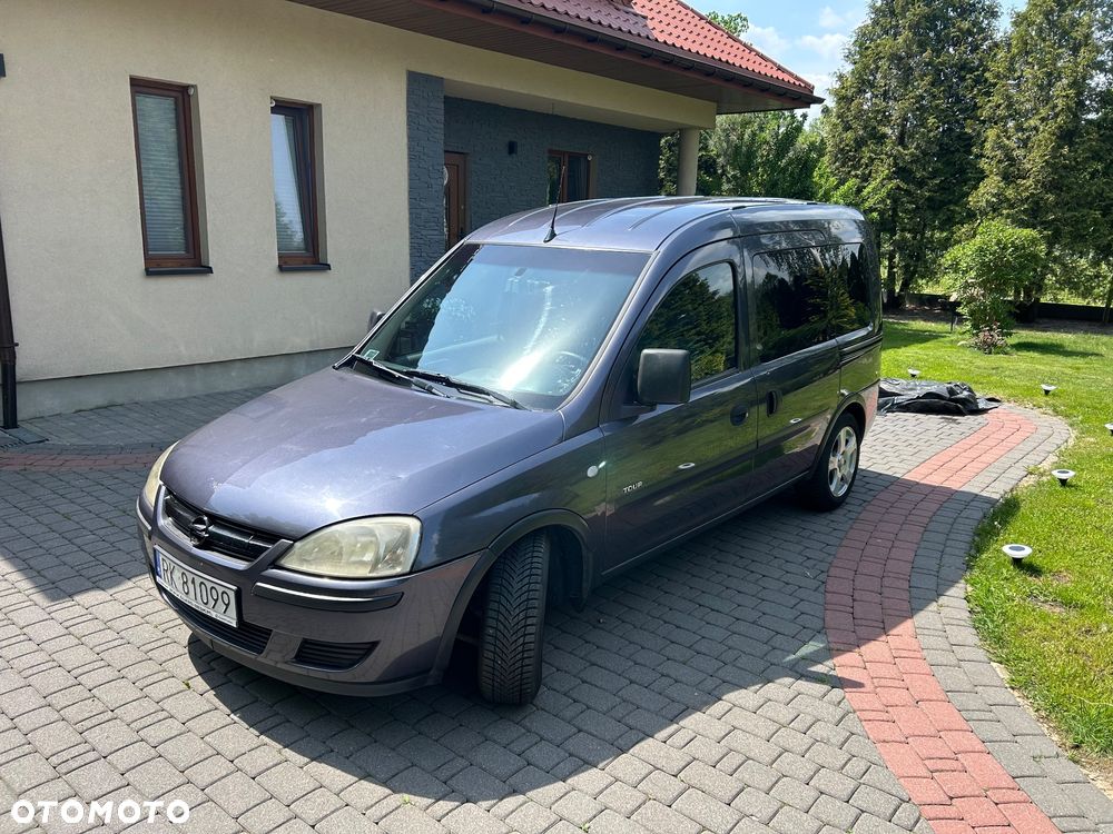 Opel Combo Tour - 2
