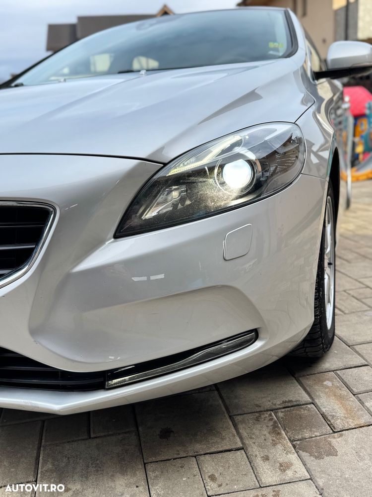 Volvo V40 D2 Ocean Race - 12