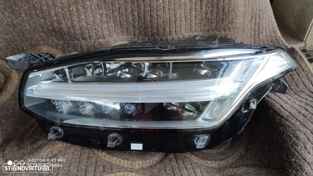 Faróis full led Volvo XC90 direcionais - 3