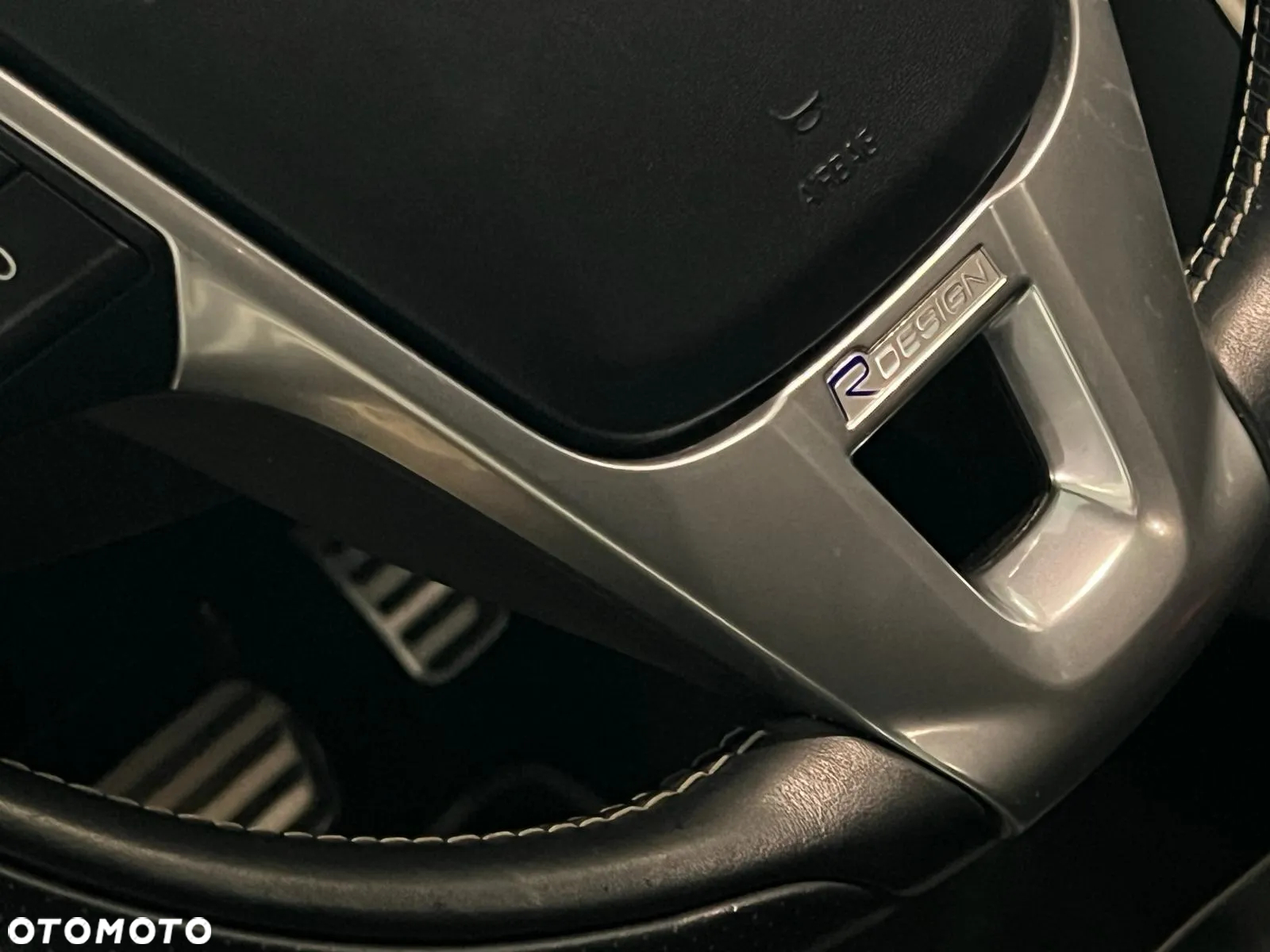 Volvo V40 D3 Geartronic RDesign - 25