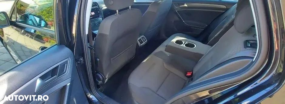 Volkswagen Golf 1.6 TDI Comfortline - 24