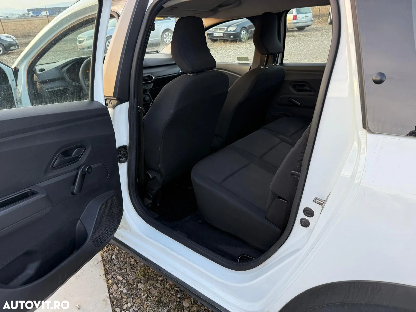 Dacia Jogger 7 locuri TCe 110 Essential - 25