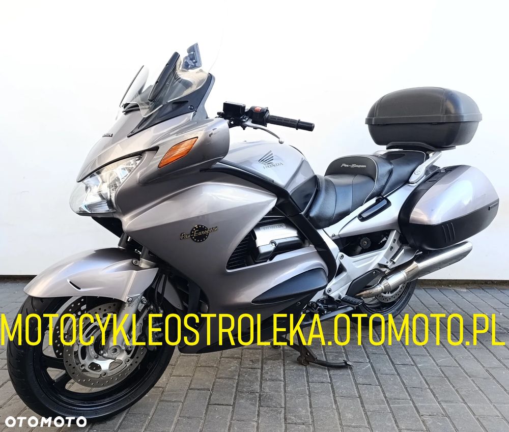 Honda ST - 2
