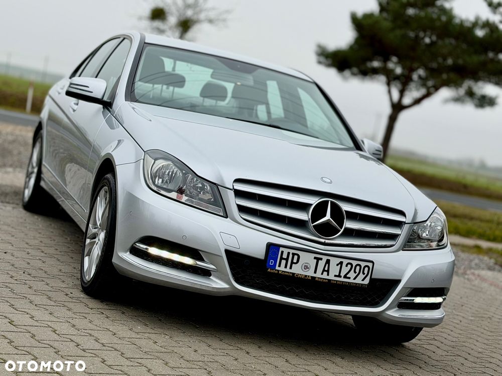 Mercedes-Benz Klasa C 200 T Avantgarde Edition - 35