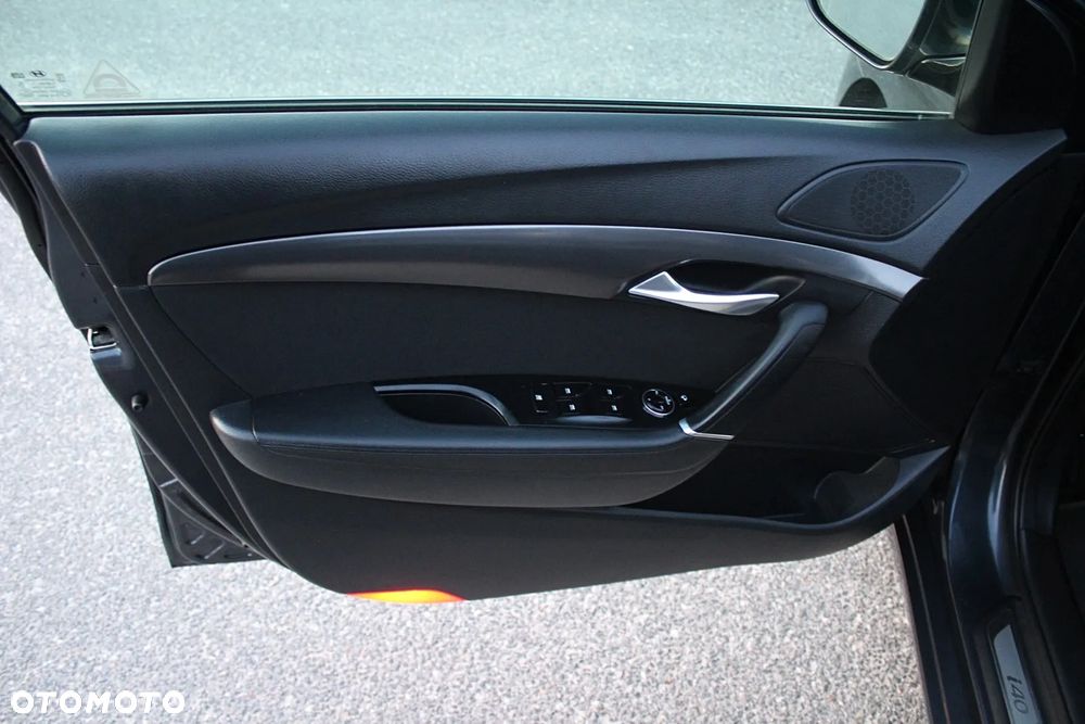 Hyundai i40 Kombi 1.7 CRDi Premium - 24