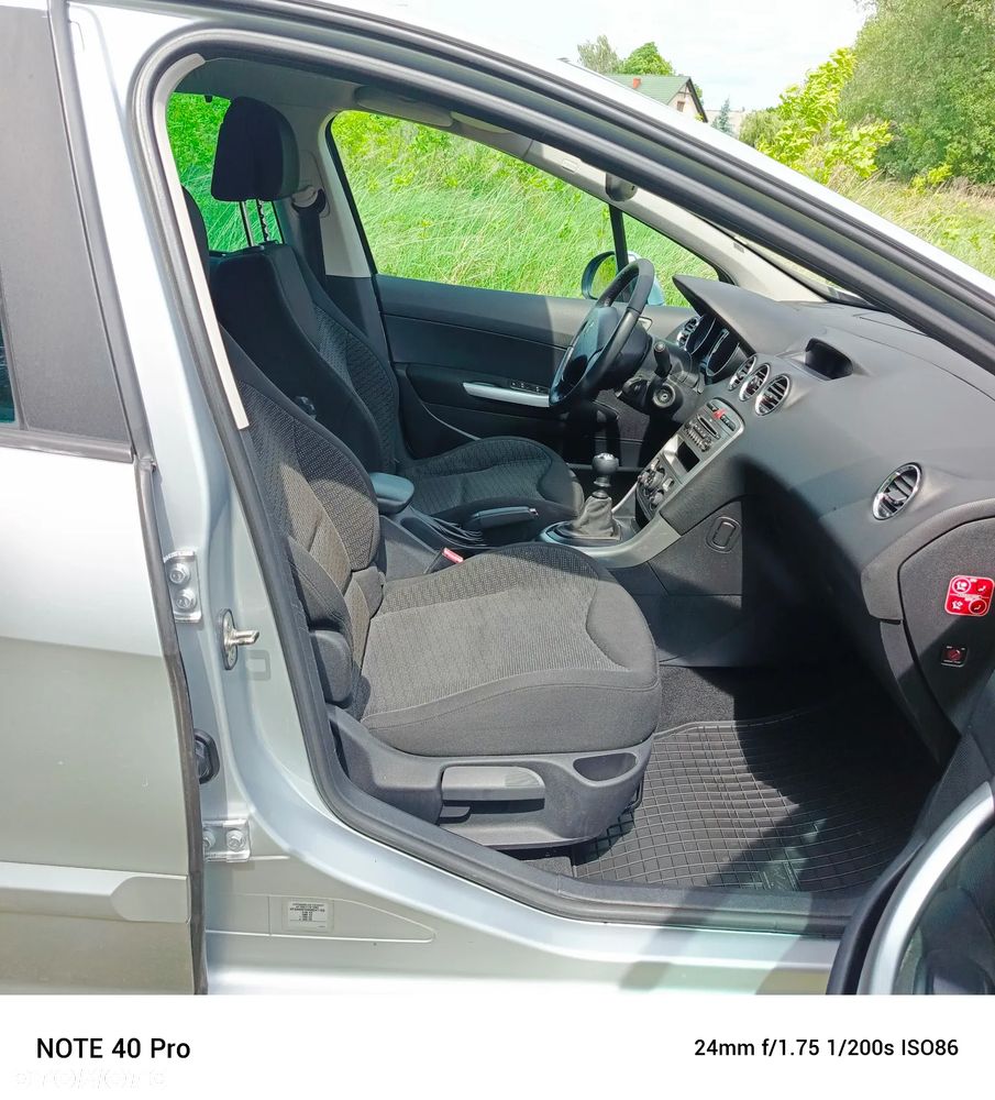 Peugeot 308 150 THP Premium - 12