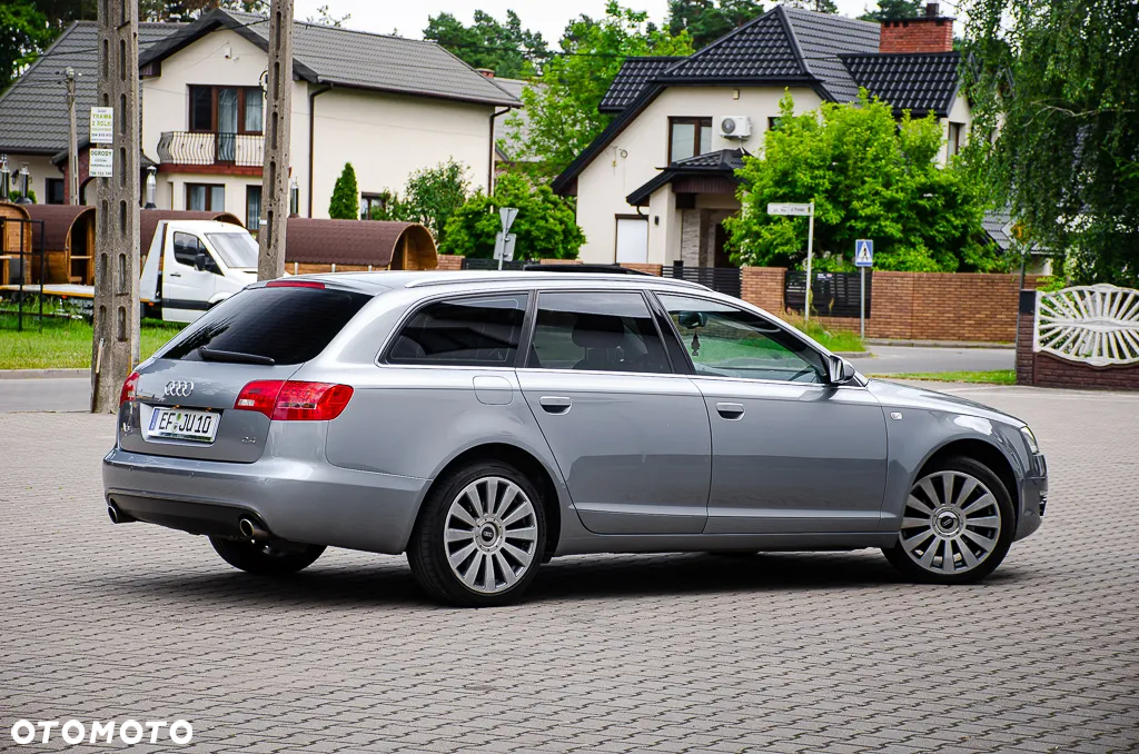 Audi A6 Avant 2.4 - 9