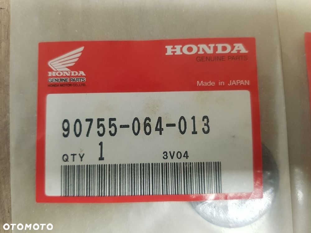 Uszczelniacze olejowe lag Honda ST50 Dax CT70 Trail  90755-064-013 - 2