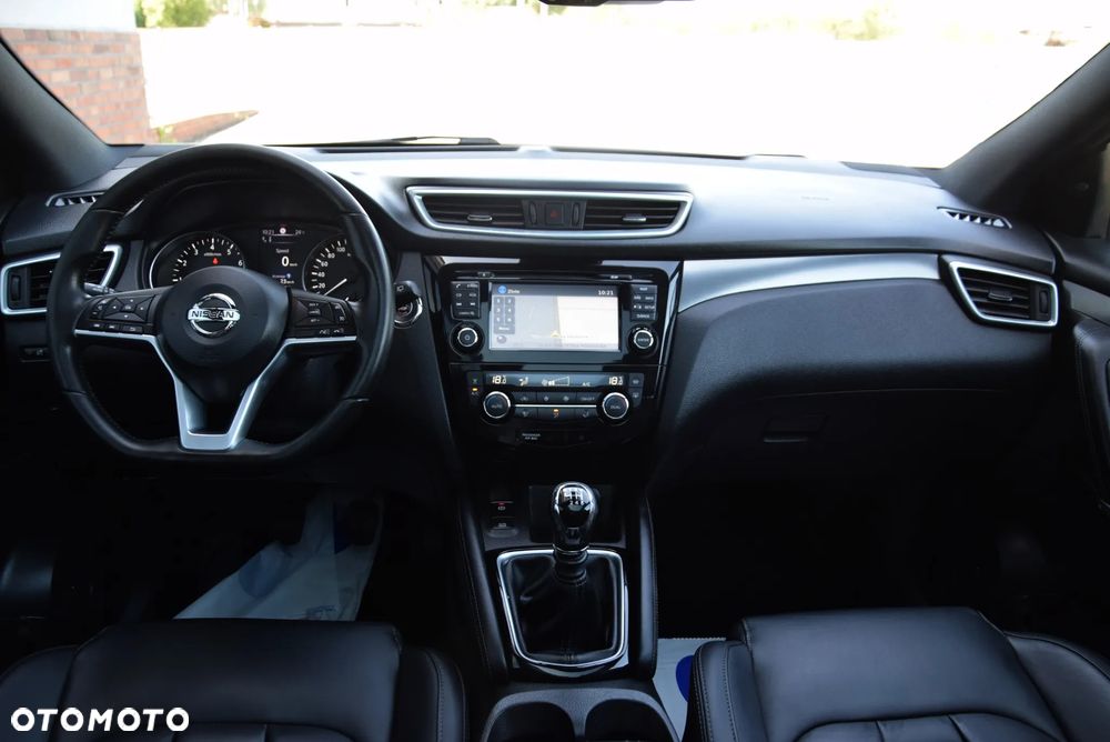Nissan Qashqai 1.6 DIG-T Tekna+ - 24