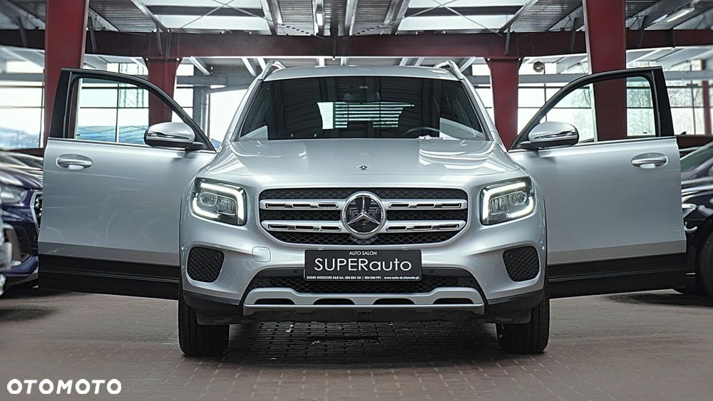 Mercedes-Benz GLB 180 7G-DCT - 4