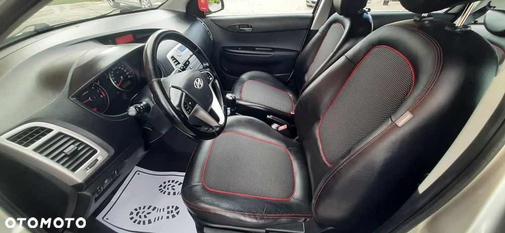 Hyundai i20 - 28