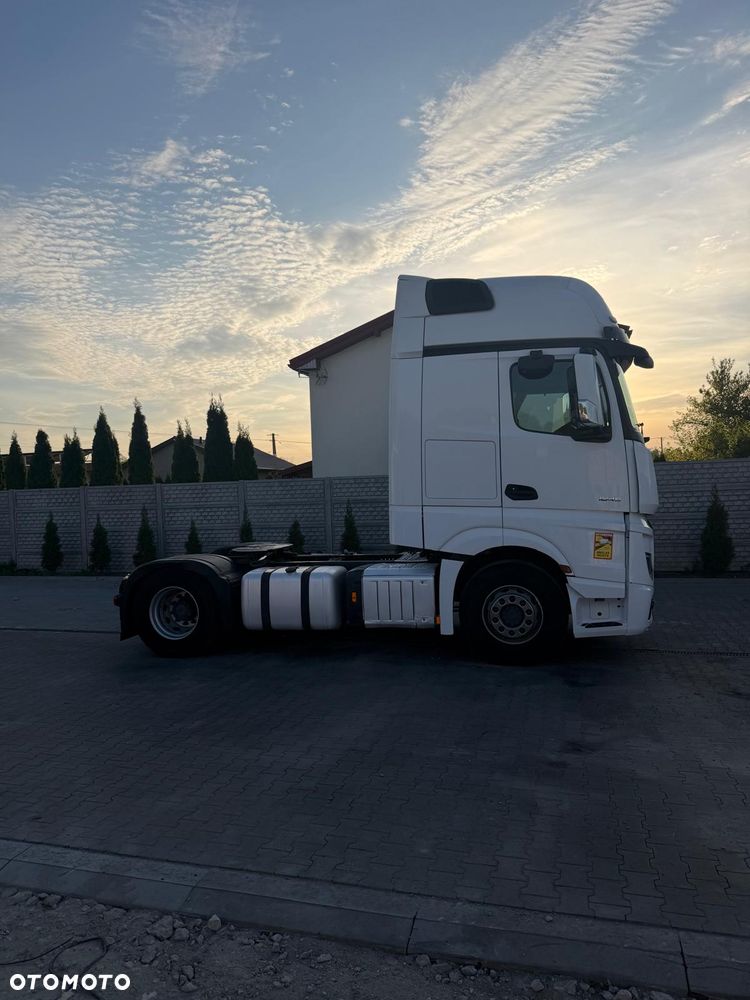 Mercedes-Benz Actros 1845 Gigaspace Standard - 4