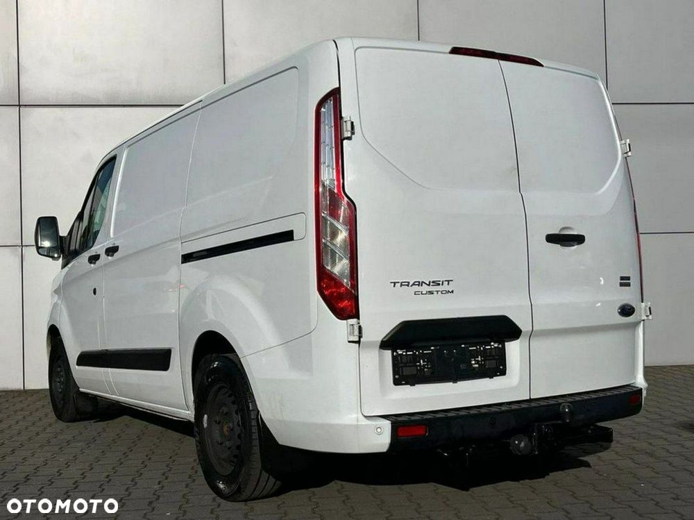 Ford Transit Custom - 11