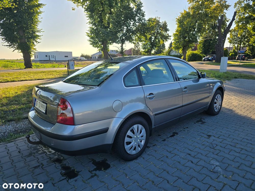 Volkswagen Passat 2.0 Comfortline - 4