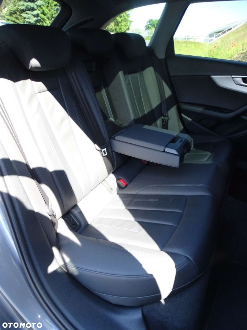 Audi A4 Allroad - 16