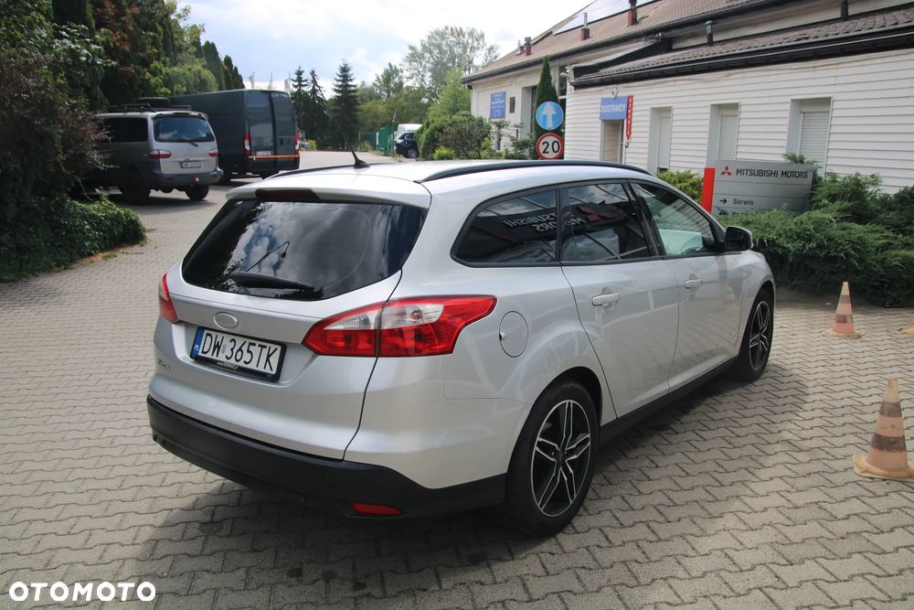 Ford Focus 1.6 Trend - 5