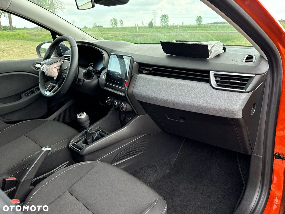 Renault Clio TCe 90 EVOLUTION - 21