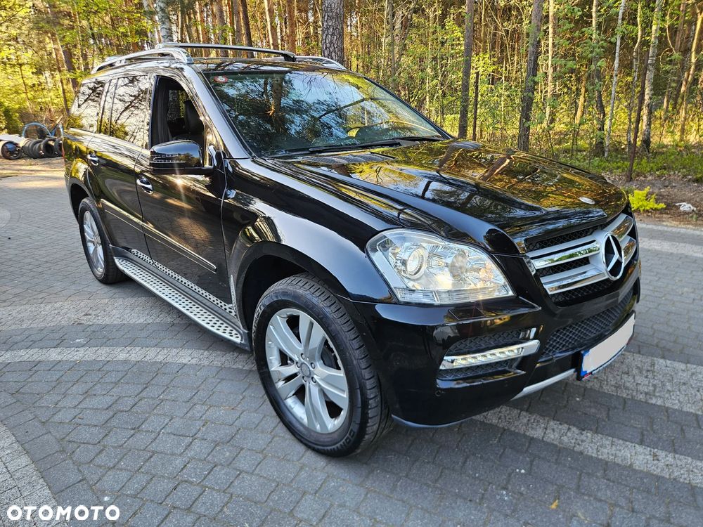Mercedes-Benz GL 500 4Matic 7G-TRONIC - 8