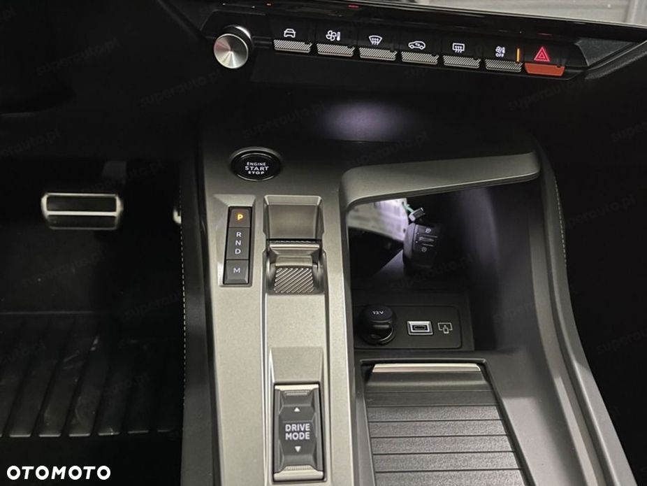 Peugeot 408 1.2 PureTech mHEV GT S&S e-DCS6 - 8