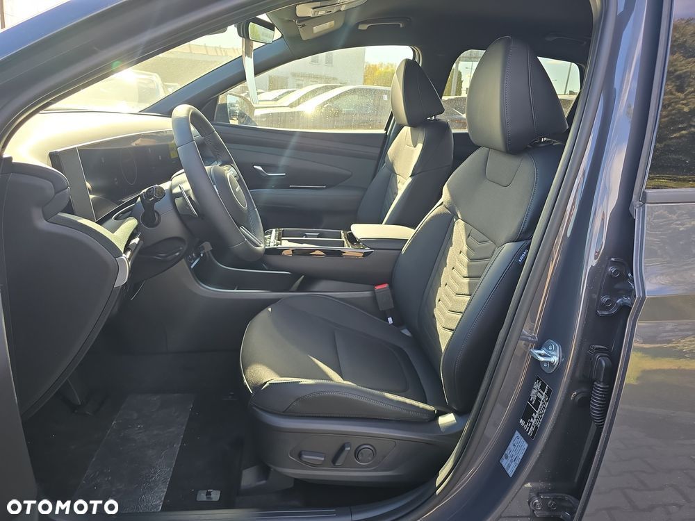 Hyundai Tucson 1.6 T-GDi HEV Executive 4WD - 15