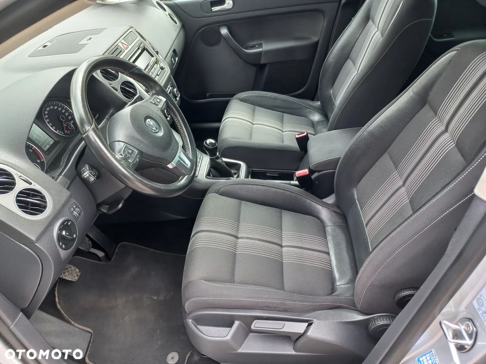 Volkswagen Golf Plus 2.0 TDI DPF MATCH - 21