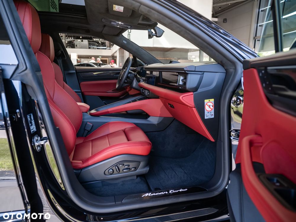 Porsche Macan Turbo 100kWh - 16