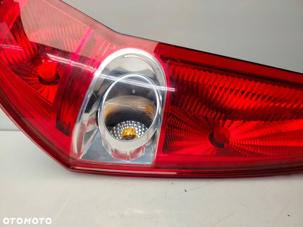suzuki splash 08r- lampa prawy tył prawa tylna - 3