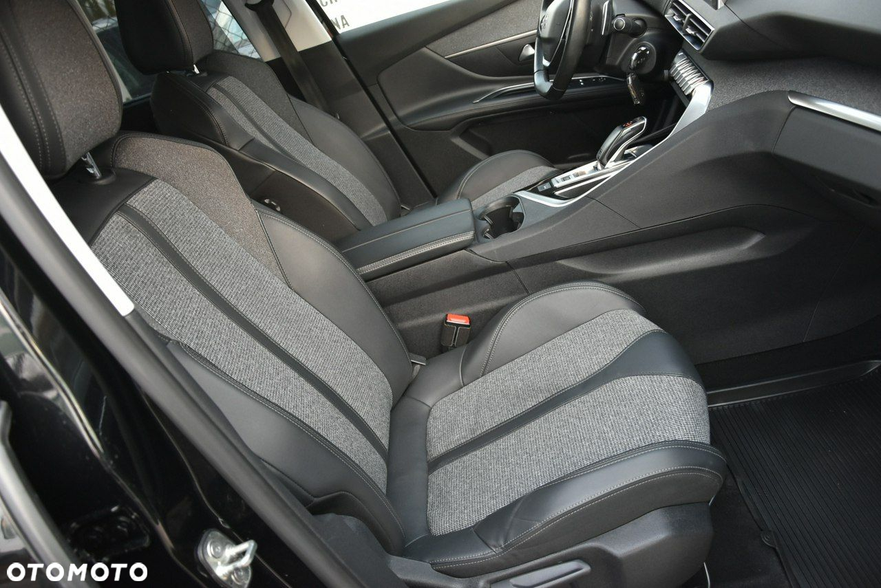 Peugeot 5008 - 14