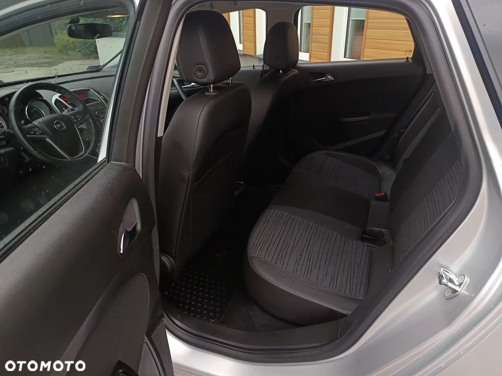 Opel Astra 1.6 EU6 - 10