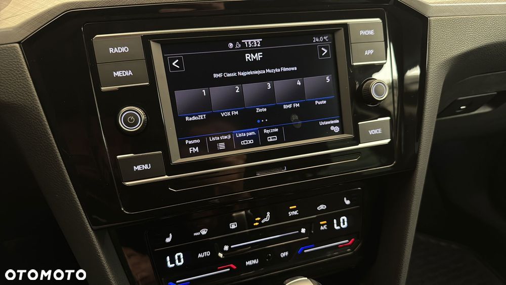 Volkswagen Passat - 18