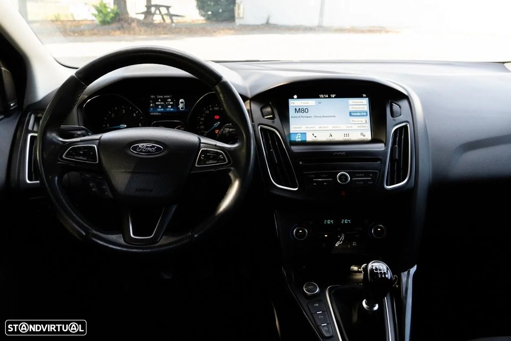 Ford Focus SW - 11