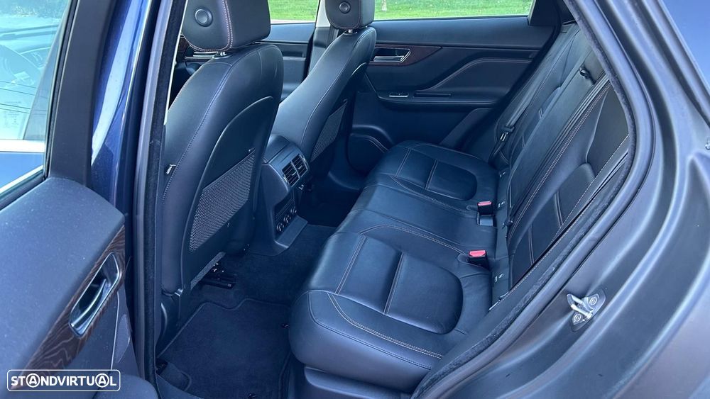 Jaguar F-Pace 2.0 i4D Prestige AWD Aut. - 9