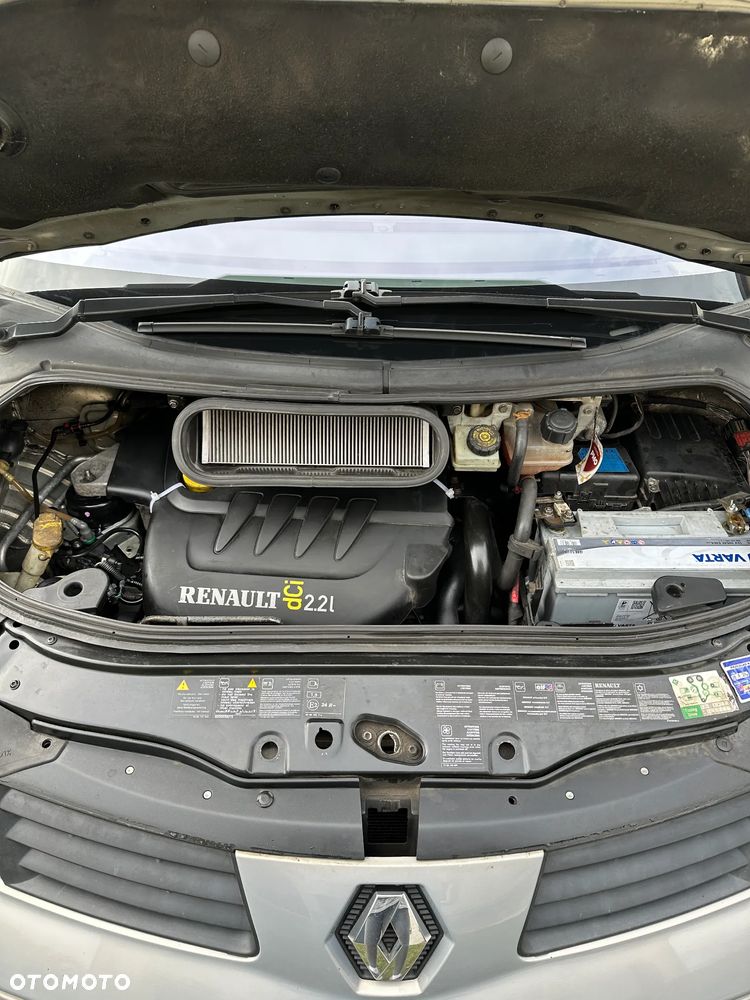 Renault Espace 2.2 dCi Expression - 33