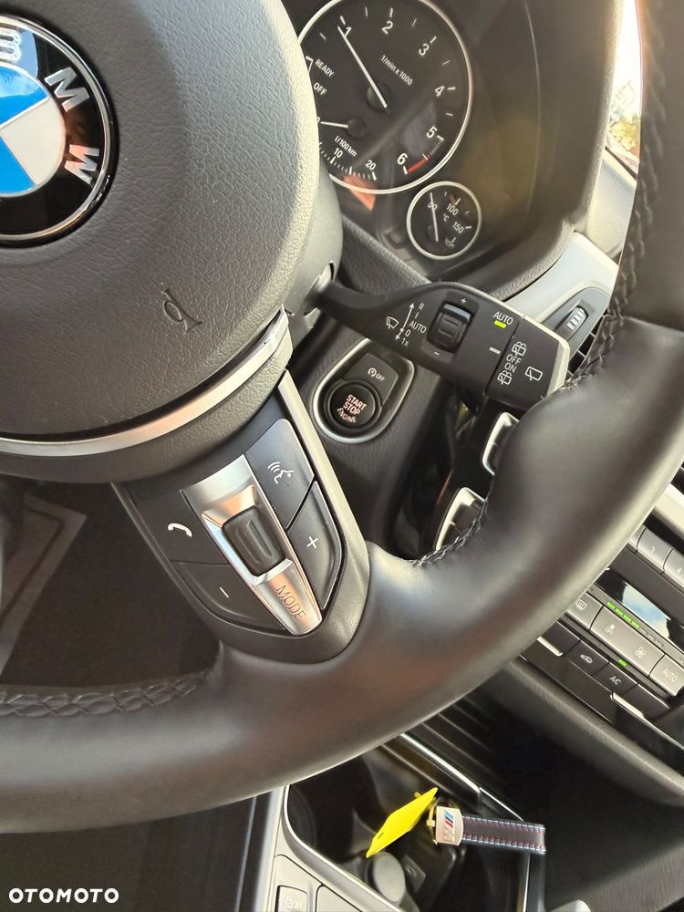 BMW Seria 3 318d Sport Line - 13