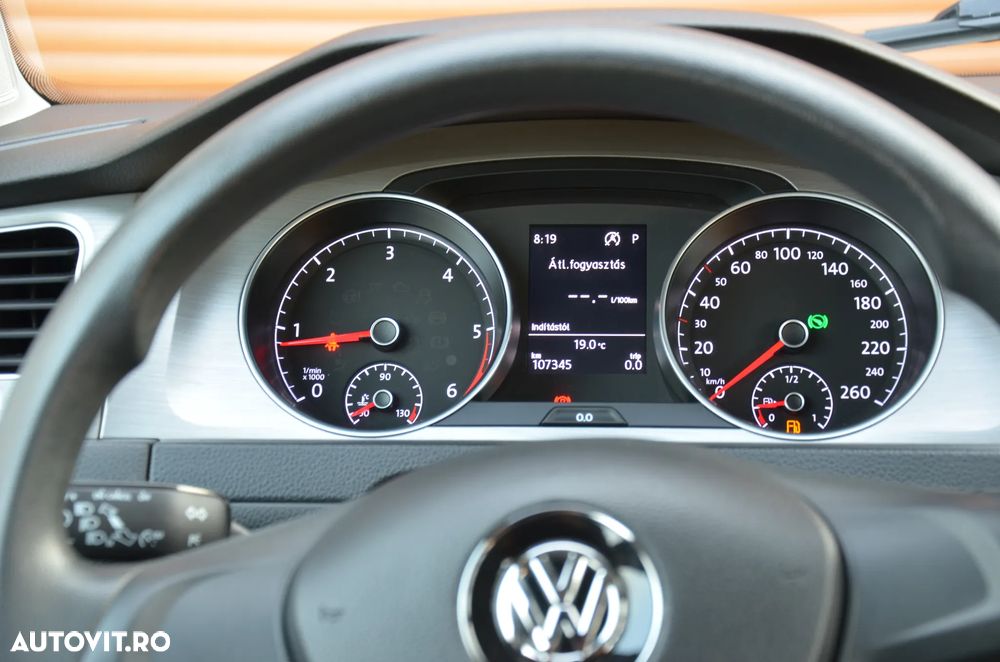 Volkswagen Golf 1.6 TDI DPF BMT DSG Trendline - 21