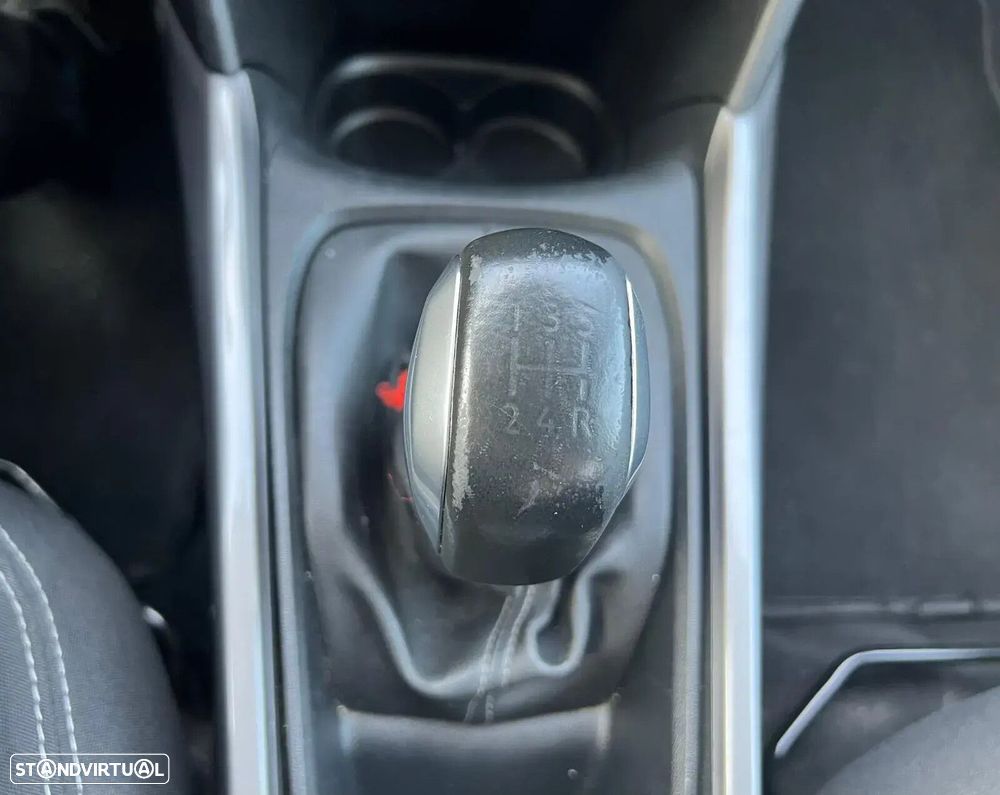 Peugeot 2008 - 17