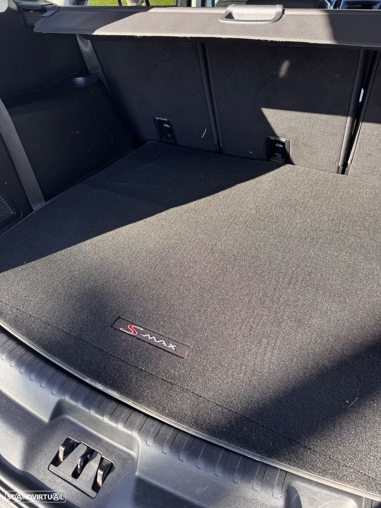 Ford S-Max 2.0 TDCi Titanium - 9