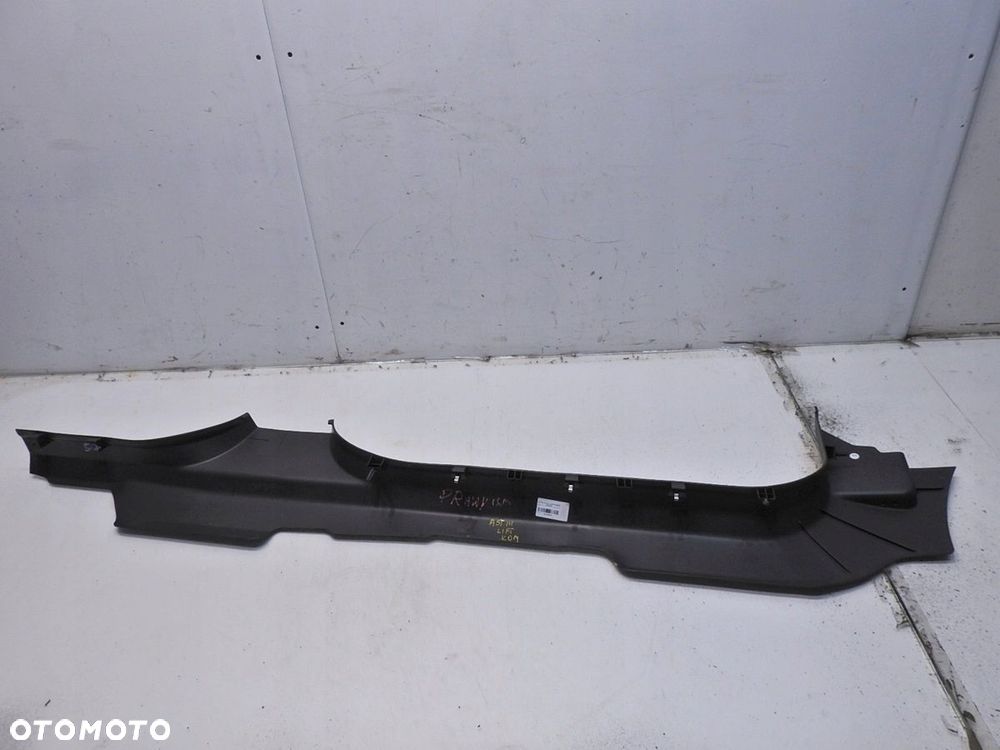 LISTWA OSŁONA PROGU PRAWY PRZÓD OPEL ASTRA III H - 6