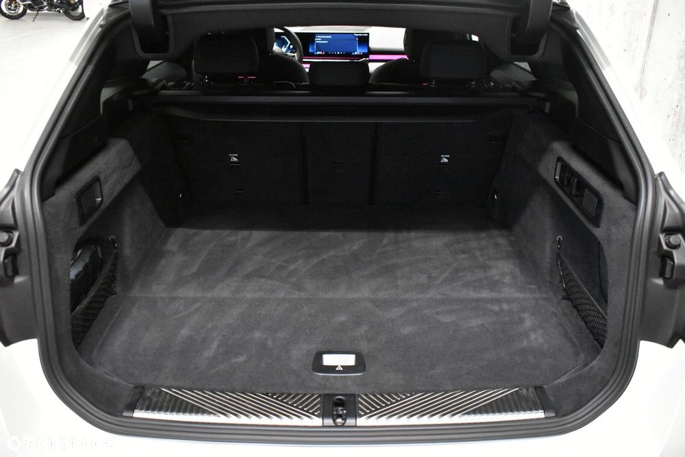BMW Seria 5 - 24