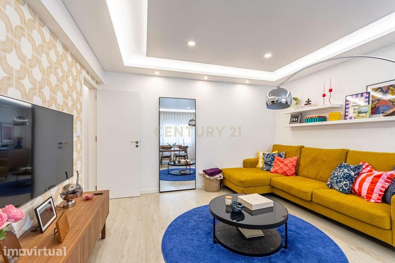 ✨ T2 Totalmente Remodelado | Luminoso | Excelente Localização em Agual - Grande imagem: 3/28