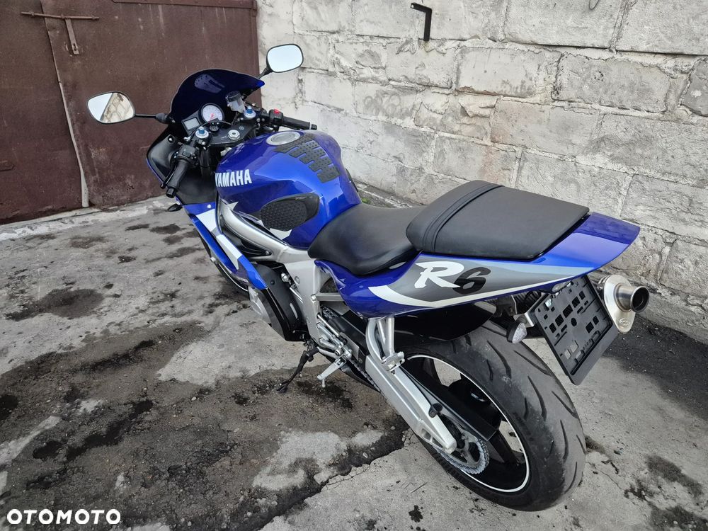 Yamaha R6 - 10