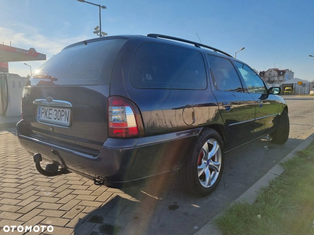 Ford Mondeo 2.0 Ghia - 6