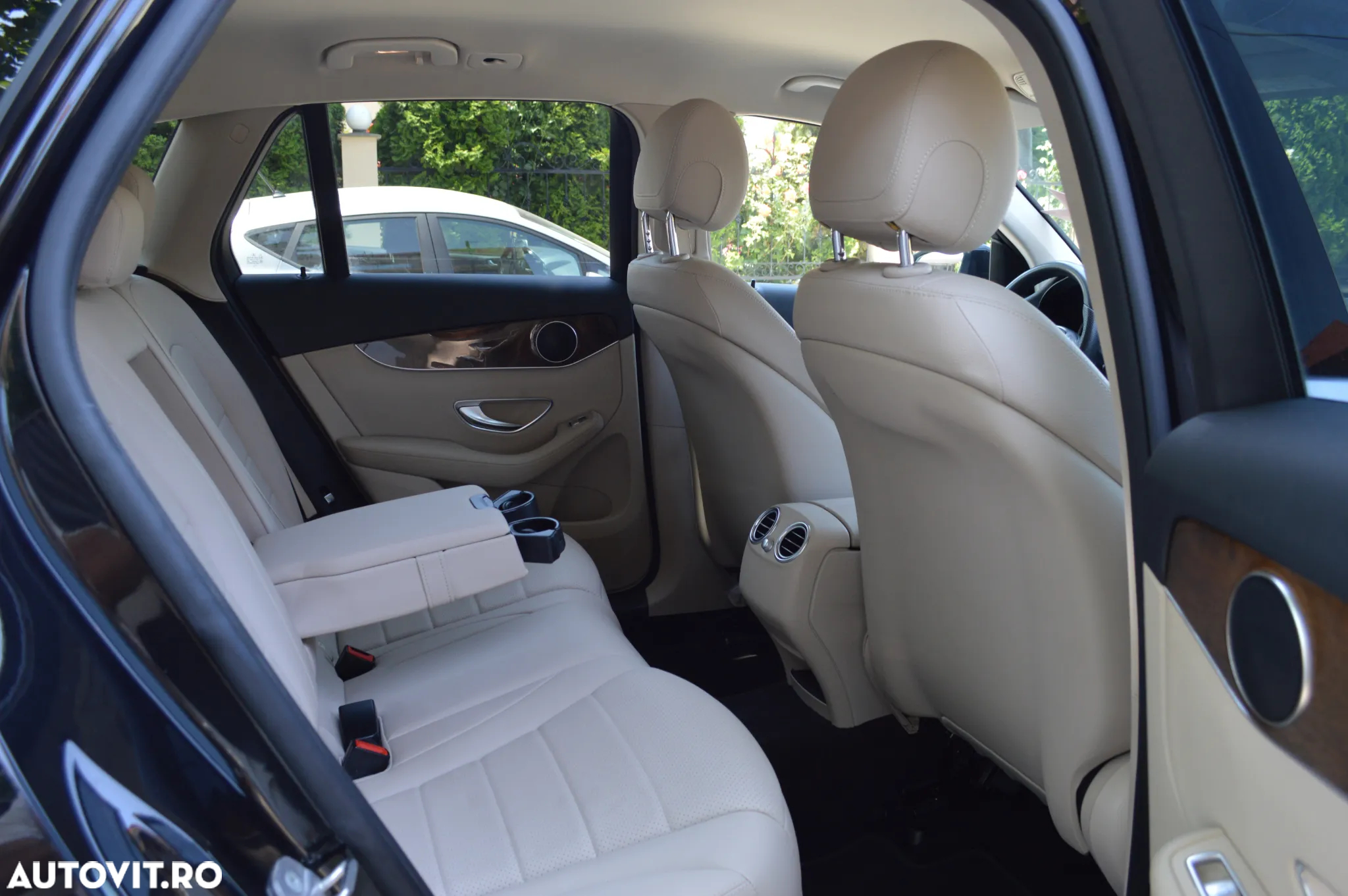 Mercedes-Benz GLC 250 d 4Matic 9G-TRONIC Exclusive - 30
