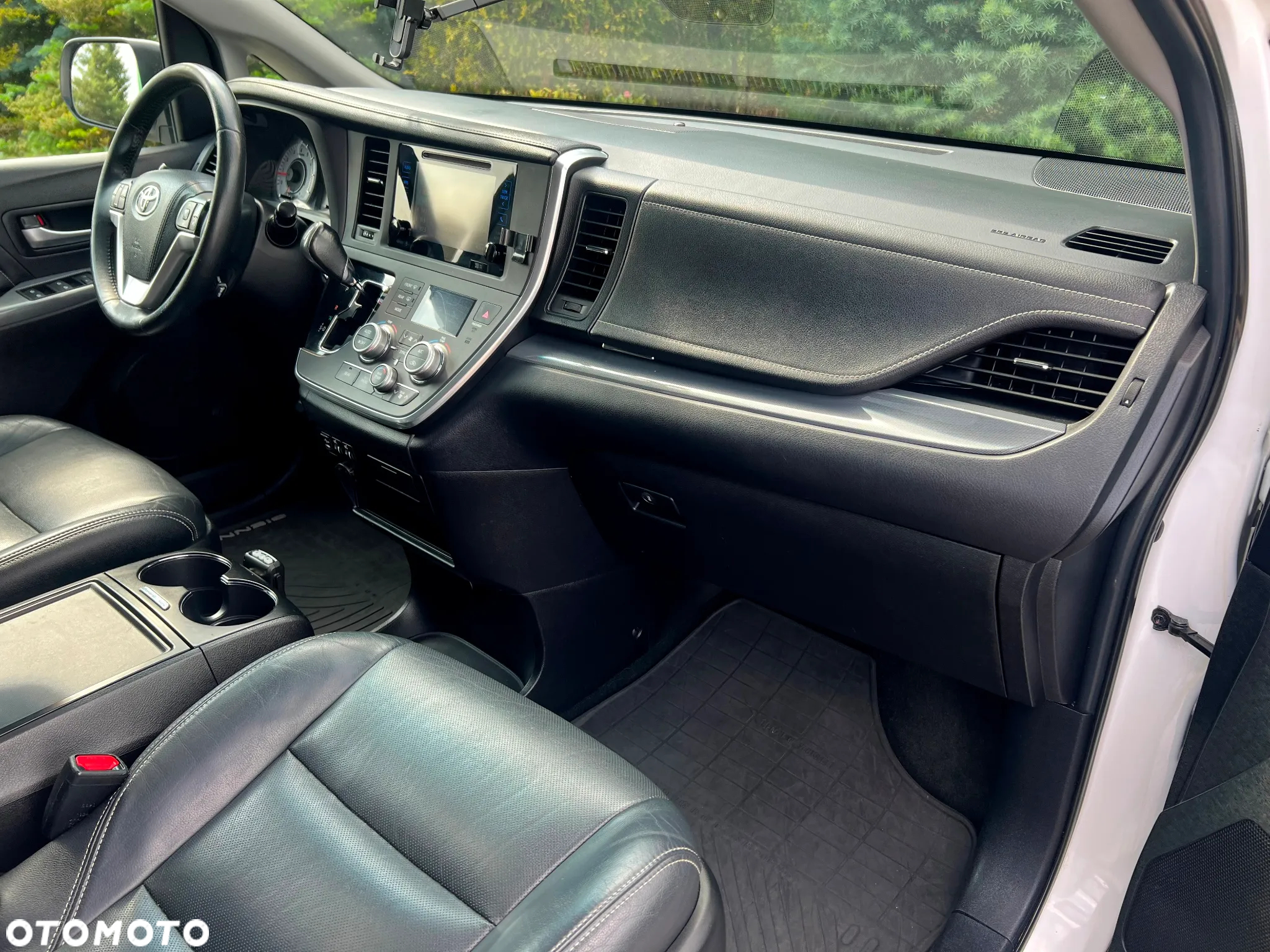 Toyota Sienna 3.5 V6 SE - 6