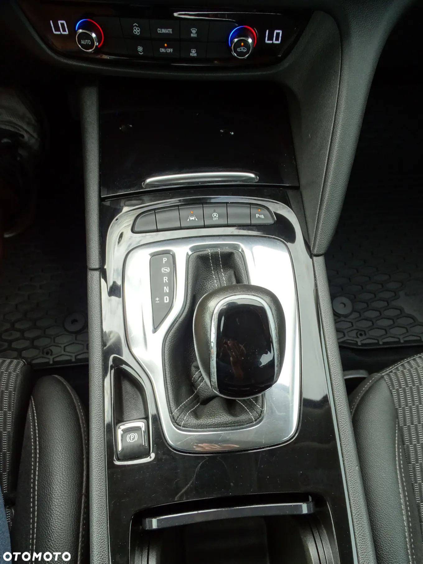 Opel Insignia - 13