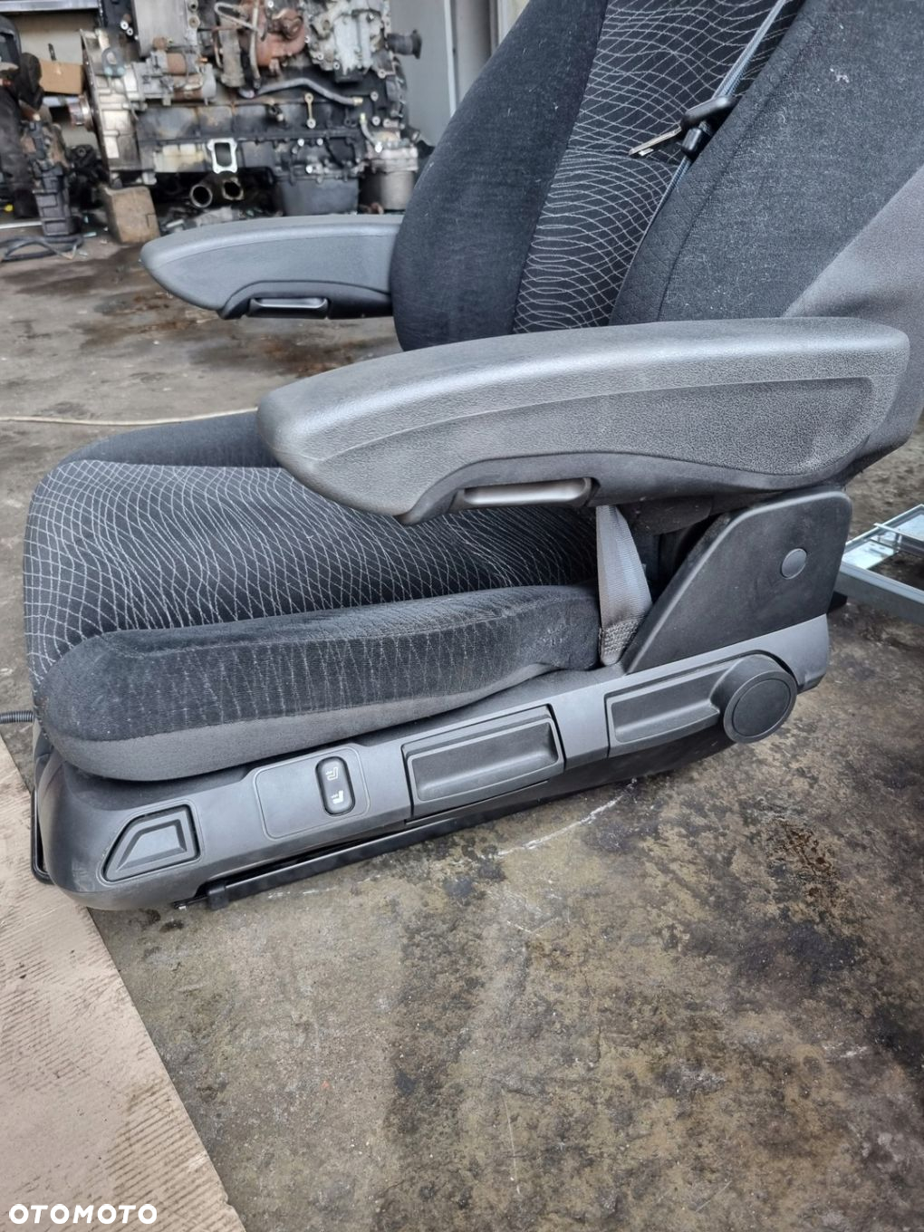 MERCEDES ACTROS ATEGO AXOR 2023 FOTEL SIEDZENIE LEWY KIEROWCY isri jak nowy - 3