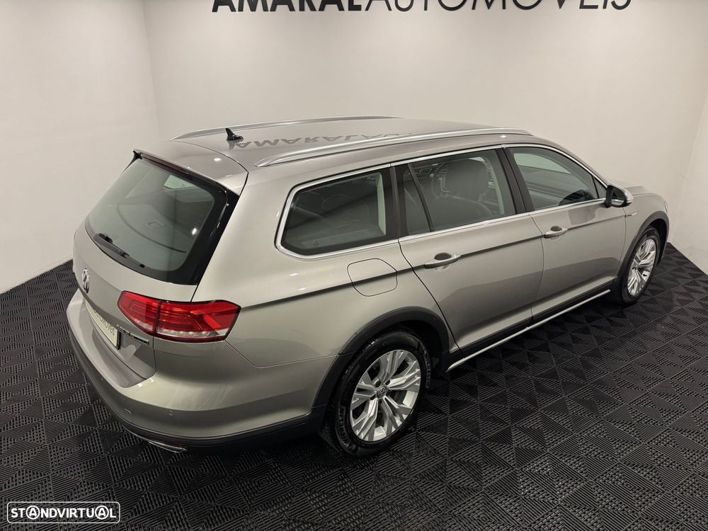 VW Passat Alltrack 2.0 TDi 4Motion - 28