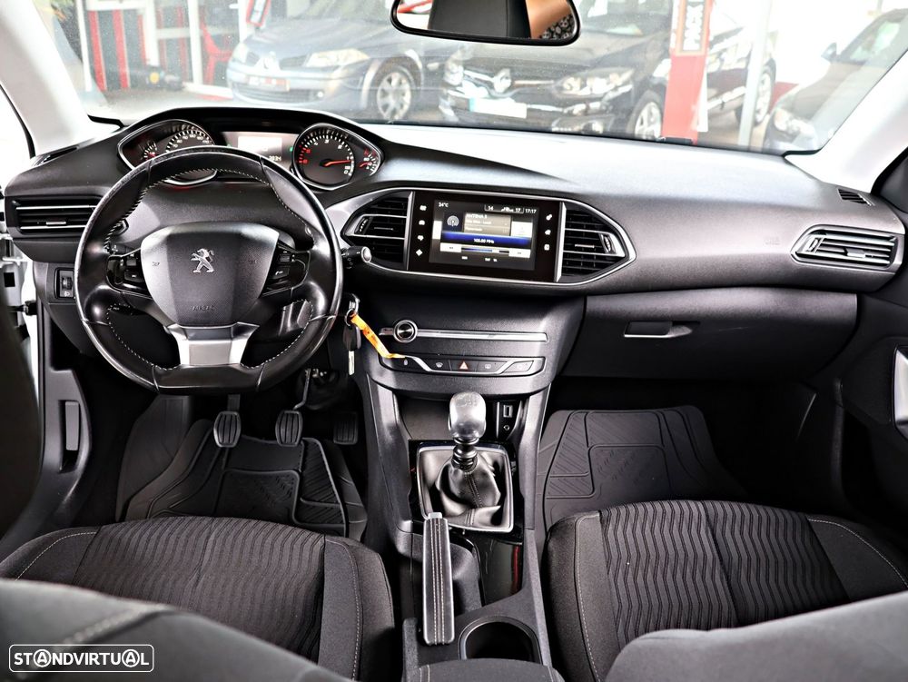 Peugeot 308 1.6 BlueHDi Active J17 - 11