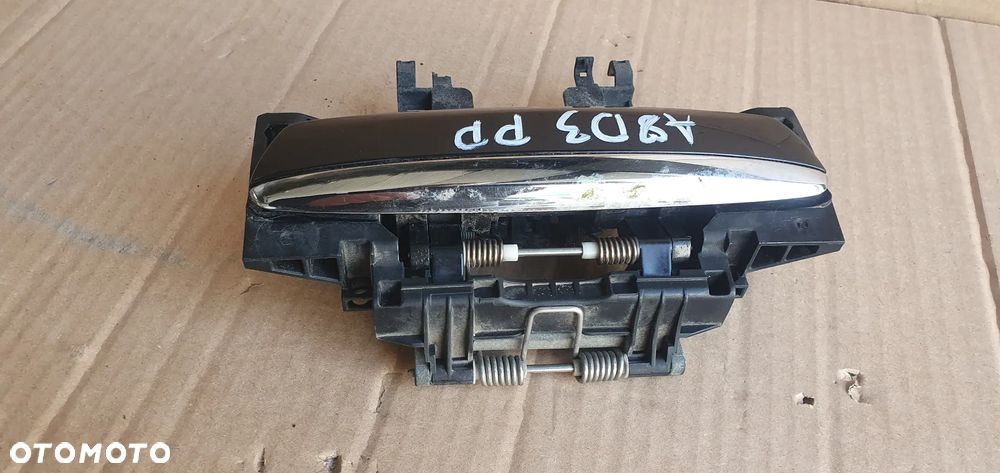 Klamka prawy przód przednia prawa Audi A8 D3 - 3